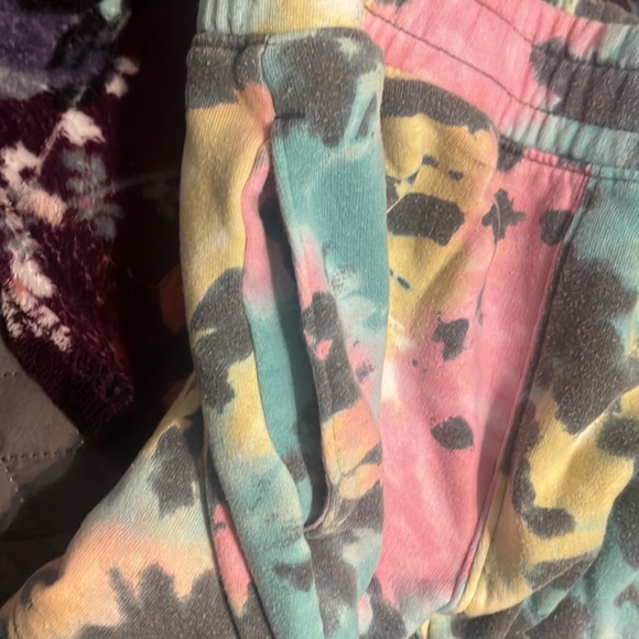 Hollister Shorts - Picture 3 of 3